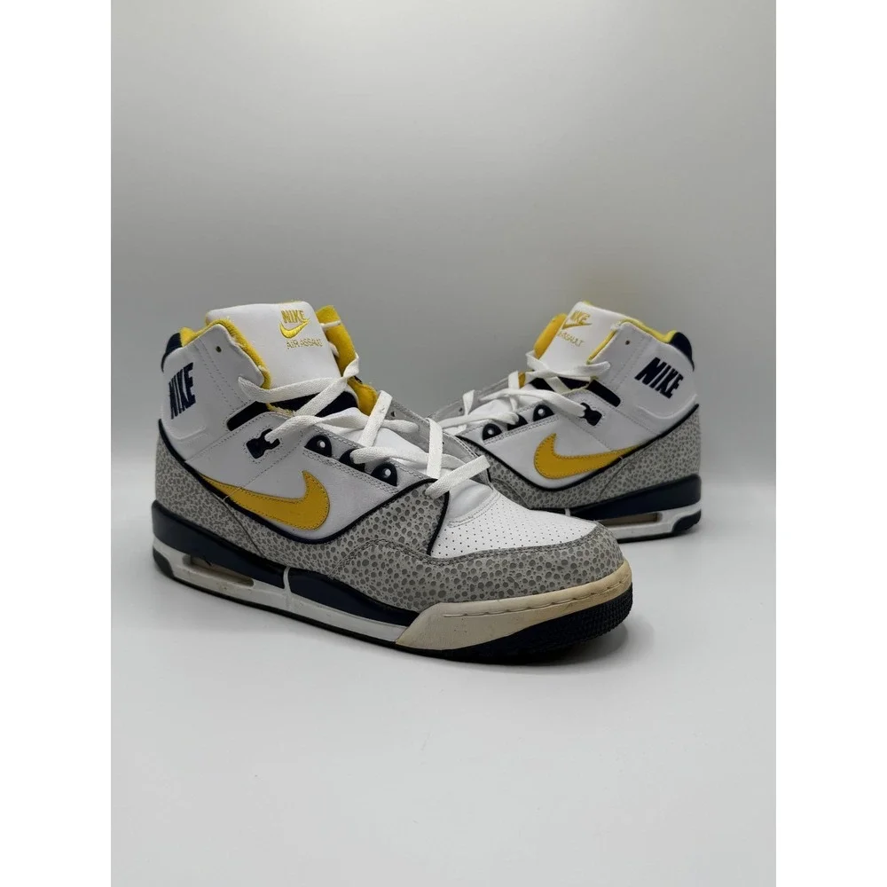 Nike Air Assault White Elephant Yellow Navy 315064-171 Mens Sz 12 No Box